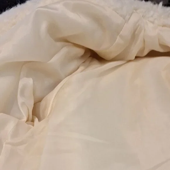 Cream Teddy Jacket, Faux Fur, Oversized Celebrity Pink Sz 4, NWT - Picture 10 of 12